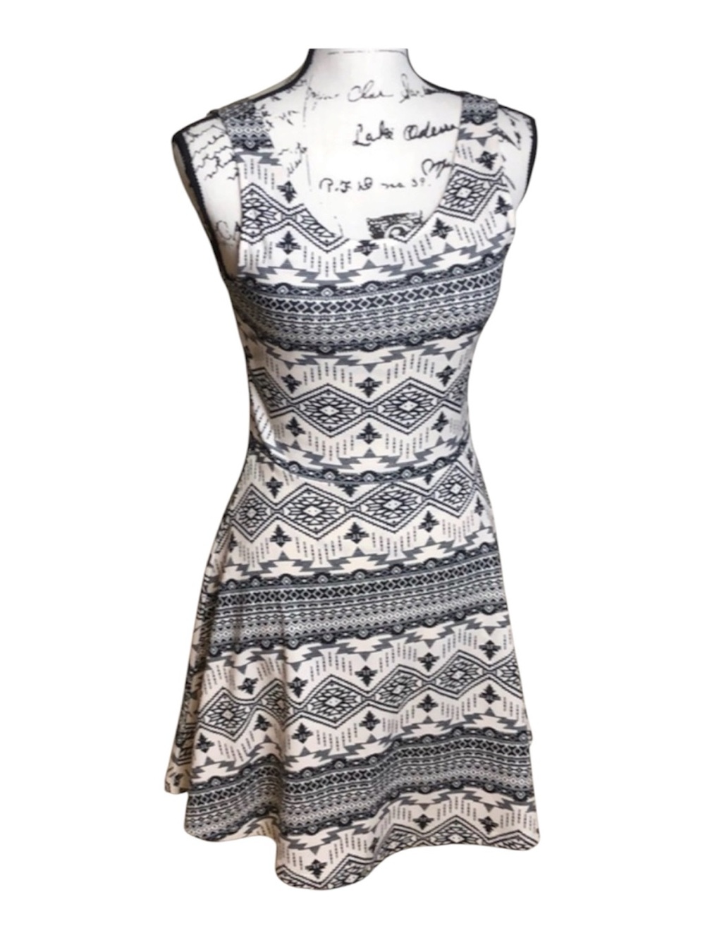 Women’s Aztec Geometric Print Fit & Flare Skater Dress Black White Size 8